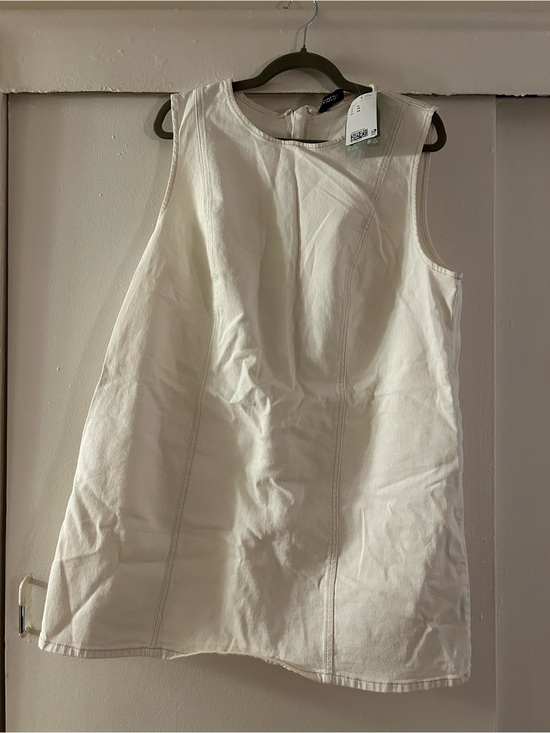 H&M Dresses & Skirts - H&M Cream Off-White Sleeveless Denim Shift Dress NWT